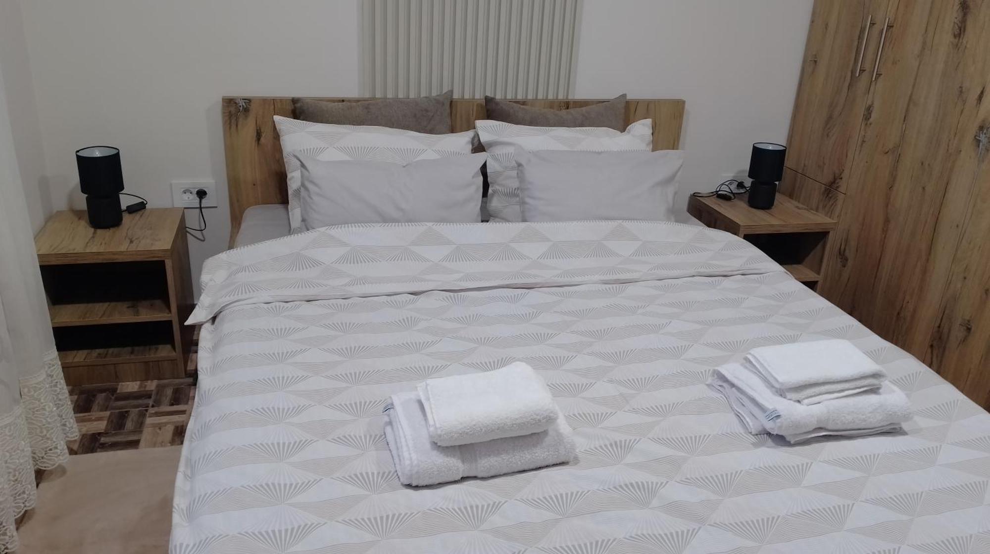 Palić Apartman Dve Lipe מראה חיצוני תמונה